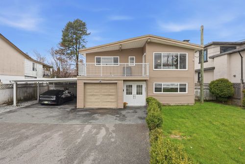 8081 112 St, Delta, BC, V4C4W4 | Card Image