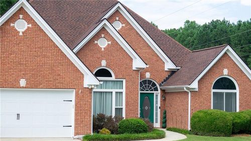 2051 Vintage Oaks Dr, Loganville, GA, 30052-7525 | Card Image