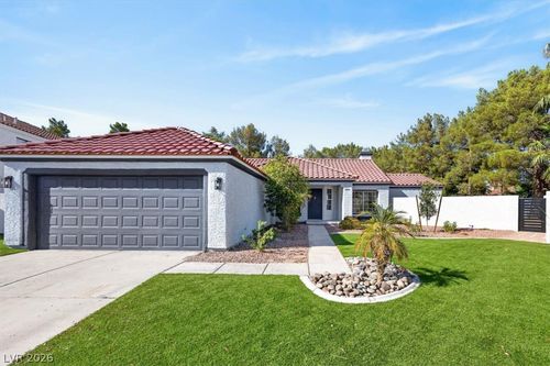 3204 Crescent Run Ct, Las Vegas, NV, 89117-0127 | Card Image