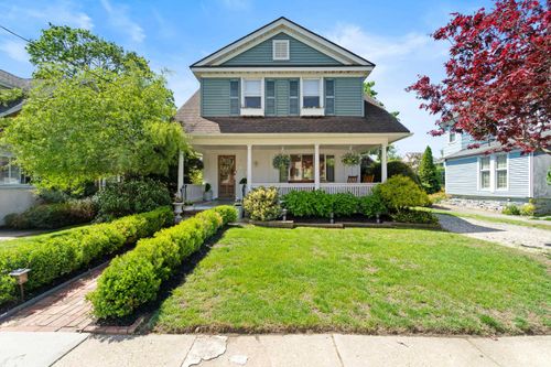 818 Trenton Ave, Point Pleasant Beach, NJ, 08742-2458 | Card Image