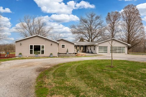 2930 Campground Rd, Anna, IL, 62906-3348 | Card Image