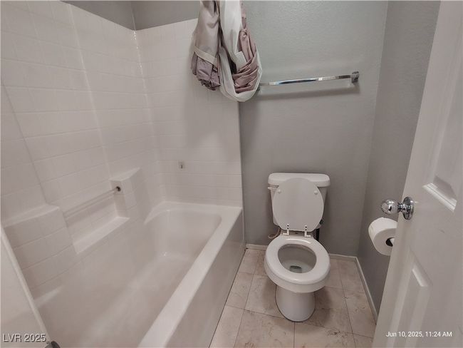 7166 Clear Range Ave, House other with 4 bedrooms, 3 bathrooms and null parking in Las Vegas NV | Image 15