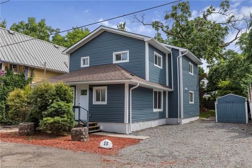 15 Fair Ave, Grimsby, ON, L3M2A4 | Card Image