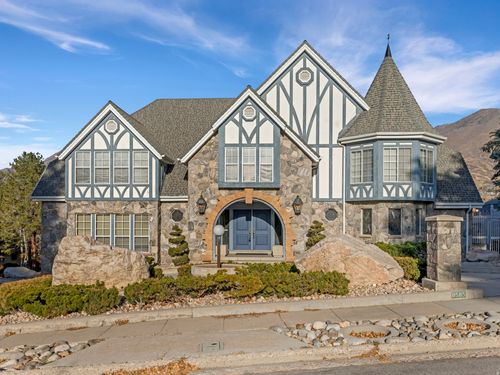 8585 S Mount Majestic Rd, Sandy, UT, 84093-1834 | Card Image