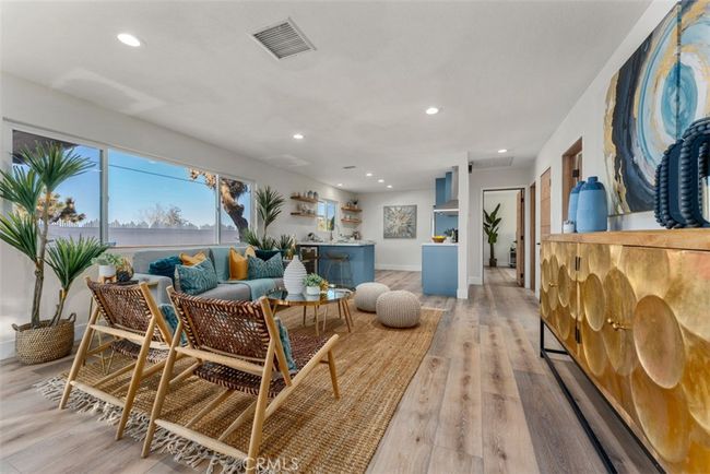 60468 Latham Trl, House other with 3 bedrooms, 2 bathrooms and 2 parking in Joshua Tree CA | Image 5