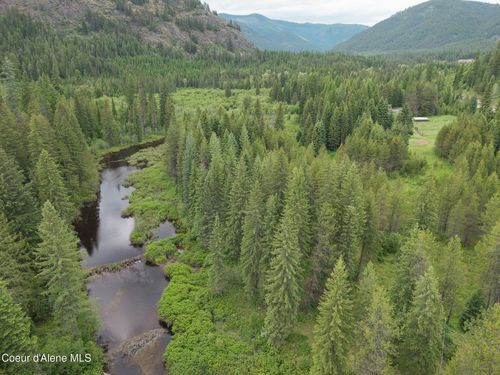 532927 Highway 95, Bonners Ferry, ID, 83805 | Card Image