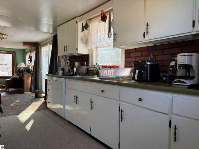 20080 Maple St, House other with 3 bedrooms, 1 bathrooms and null parking in Lake Ann MI | Image 4