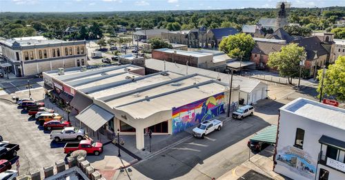 113 W Church St, Weatherford, TX, 76086-4309 | Card Image