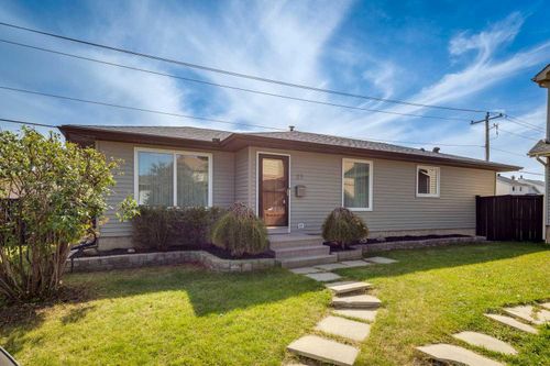 23 Erin Grove Court Se, Calgary, AB, T2B3A8 | Card Image