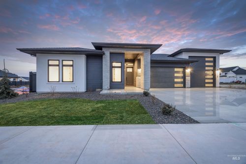 2187 N Palaestra Ave, Eagle, ID, 83616-1457 | Card Image