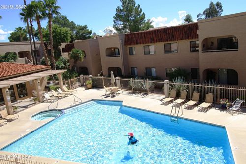203-5750 N Camino Esplendora, Tucson, AZ, 85718-4572 | Card Image