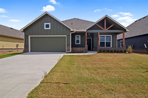 10617 N 120th East Ave, Owasso, OK, 74055-2773 | Card Image