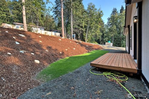 210 E Bridger Ln, Shelton, WA, 98584-7691 | Card Image