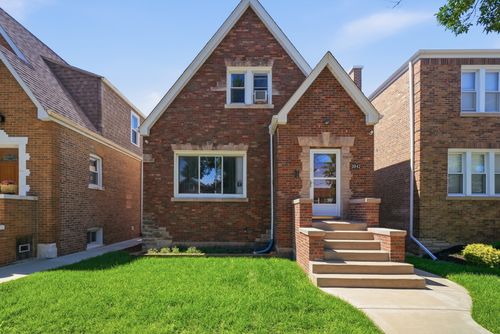 3947 W 65th Street, Chicago, IL, 60629 | Card Image