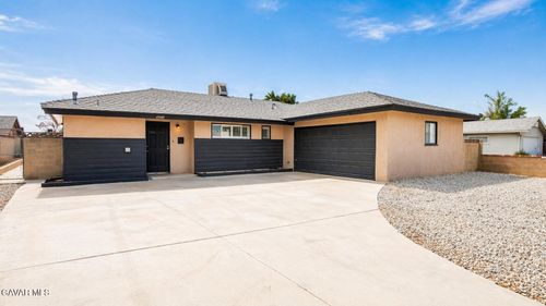 45409 Rodin Ave, Lancaster, CA, 93535-2011 | Card Image