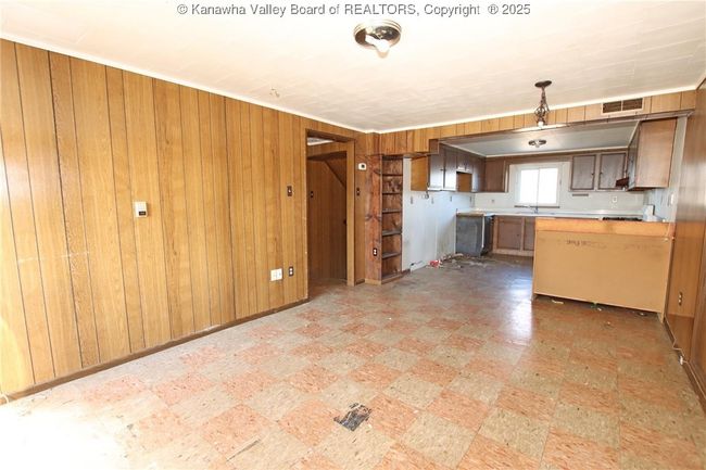 2207 W Virginia Ave, Home with 0 bedrooms, 0 bathrooms and null parking in Dunbar WV | Image 44