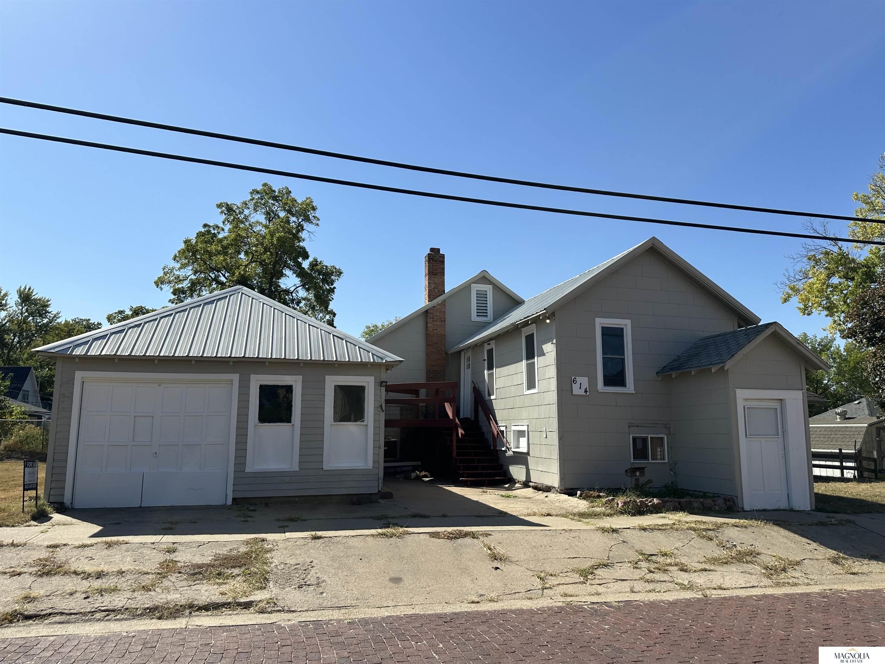 8th St, Fairbury, NE 68352