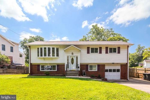 11821 Charen Ln, POTOMAC, MD, 20854-3448 | Card Image