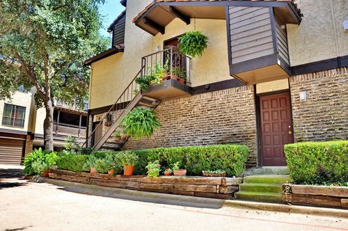 25c-5630 Spring Valley Road, Dallas, TX, 75254 | Card Image
