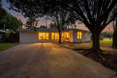 4171 Carolyn Rd, Fort Worth, TX, 76109-4554 | Card Image