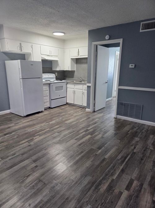 403 N 12th St, Killeen, TX, 76541-5368 | Card Image