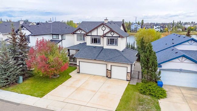 140 West Creek Glen, Home with 3 bedrooms, 2 bathrooms and 3 parking in Chestermere AB | Image 1