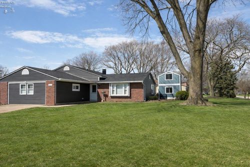 3117 E Bayview Ln, Sandusky, OH, 44870-5911 | Card Image