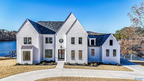 805 Goosepond Island Dr, Scottsboro, AL, 35769-5905 | Card Image