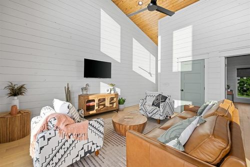 99 Hickory Springs Trl, Broken Bow, OK, 74728-2789 | Card Image