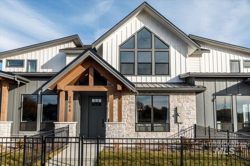 2050 W Freya Ct, Eagle, ID, 83616-1310 | Card Image