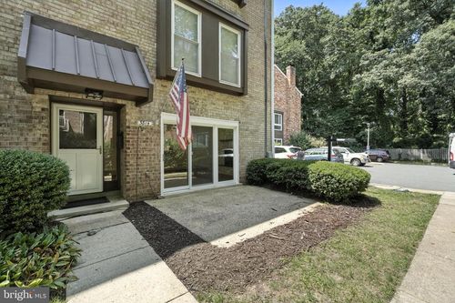 3814 Persimmon Cir, FAIRFAX, VA, 22031-5313 | Card Image