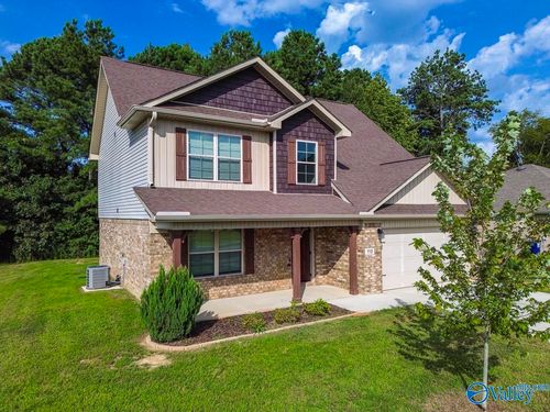 119 Wyatt Cir, Owens Cross Roads, AL, 35763-5614 | Card Image