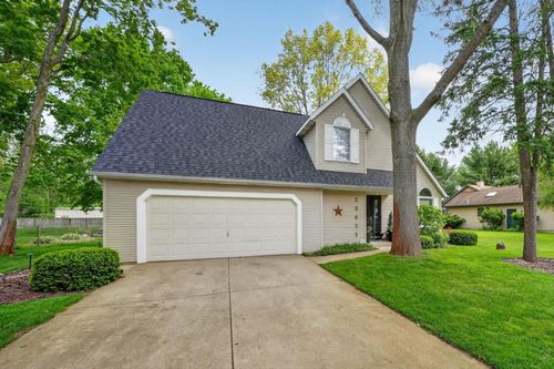 23655 Ridgemont Ln, Elkhart, IN, 46516-5890 | Card Image
