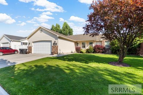 3010 Simon St, Idaho Falls, ID, 83402-5695 | Card Image