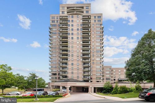 apt-406-1100 Lovering Ave, WILMINGTON, DE, 19806-3275 | Card Image