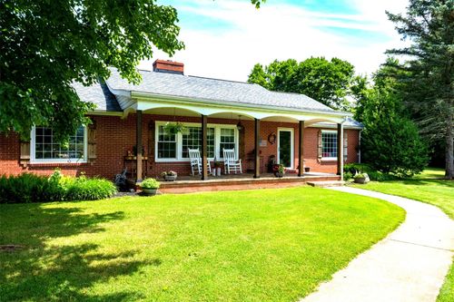 68 Hillside Terrace Dr, Waynesville, NC, 28786-2687 | Card Image