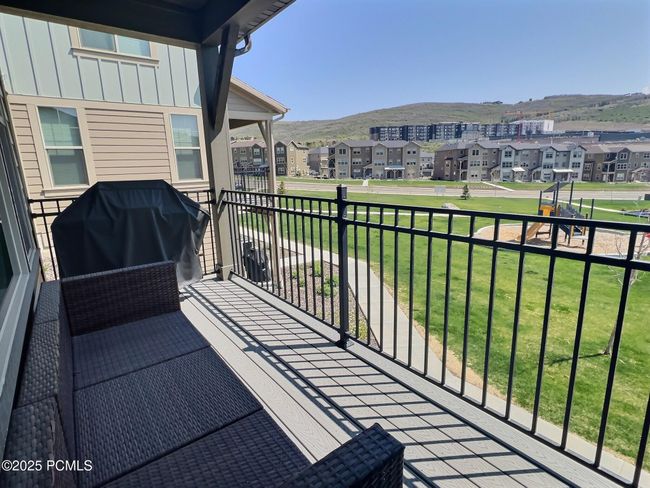 1106 W Cattail Ct, Condo with 4 bedrooms, 4 bathrooms and null parking in Kamas UT | Image 9