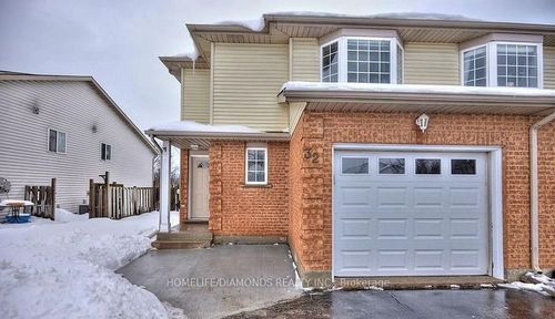 32 Woodland Dr, Welland, ON, L3C7C9 | Card Image