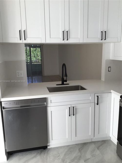 105-10357 Nw 8th St, Pembroke Pines, FL, 33026-5992 | Card Image