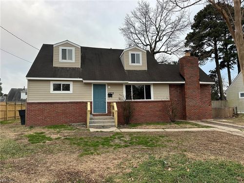 4833 Peachcreek Ln, Virginia Beach, VA, 23455-5326 | Card Image