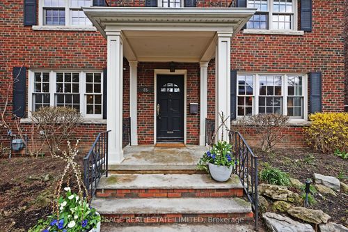 85 Weybourne Cres, Toronto, ON, M4N2R6 | Card Image