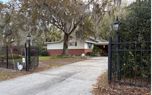 2041 Nw Lake Jeffery Rd, Lake City, FL, 32055-8630 | Card Image