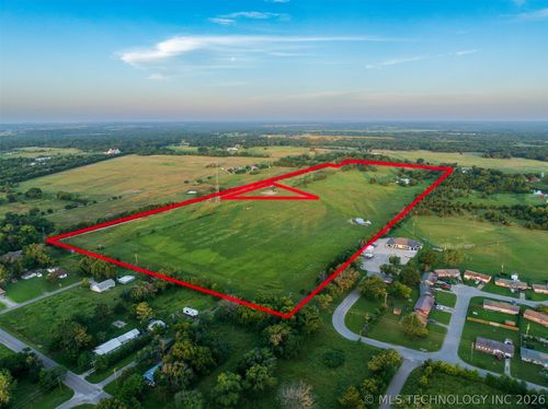 50 W Francis St, Wetumka, OK, 74883 | Card Image
