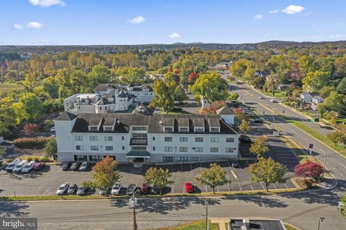 8-units-602 S King St, Leesburg, VA, 20175-3934 | Card Image