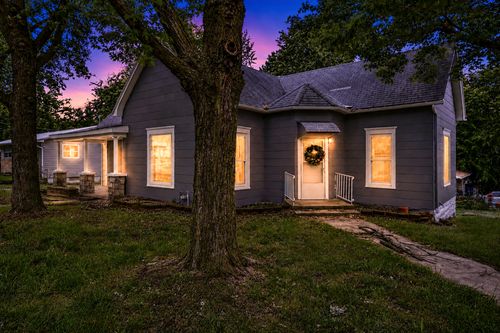 500 S Jackson St, El Dorado Springs, MO, 64744-1422 | Card Image