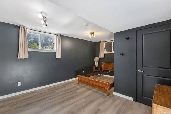 6374 Oldfield Rd, House other with 5 bedrooms, 2 bathrooms and 4 parking in Central Saanich BC | Image 17