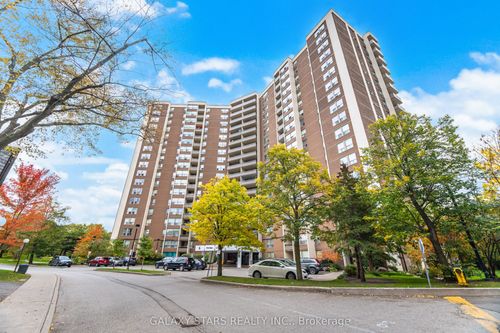 505-5 Vicora Linkway Way, East York, ON, M3C1A4 | Card Image
