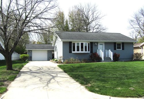1653 9th Ave, Granite Falls, MN, 56241-1019 | Card Image