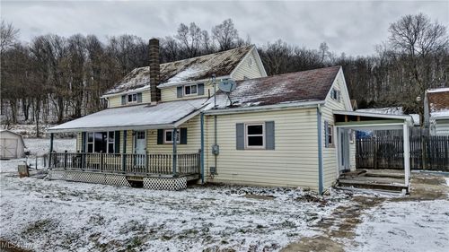 2404 Lowden St Nw, Dover, OH, 44622-7669 | Card Image