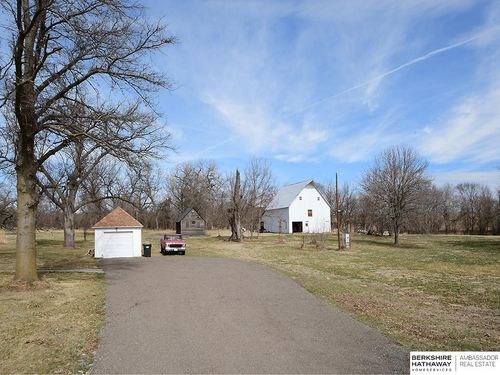 2162 County Road A, Ceresco, NE, 68017-4215 | Card Image